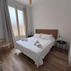 Гостевой дом Calma House, Барселона